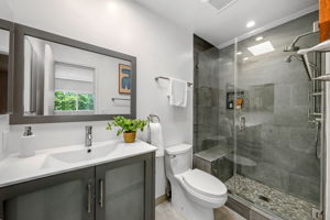 1527 Berkeley Street 5-30
