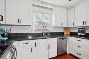 Burnley Rd-S1208-021.jpg