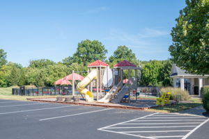 1527 Englewood Ct-5579