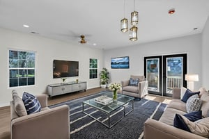 DSC_2217 virtually staged.jpeg