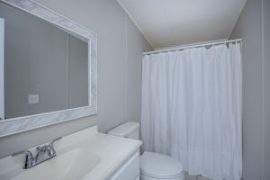  Photo 32