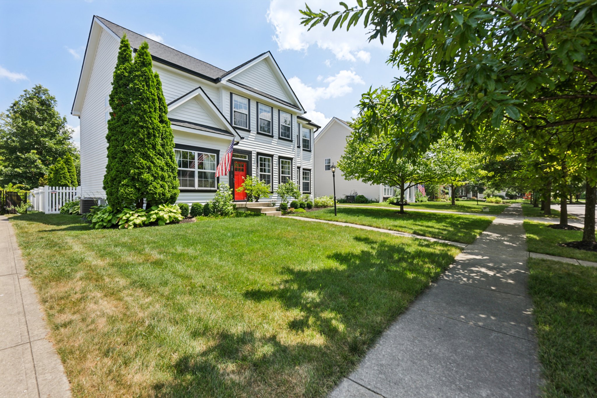 Smithfield Dr-S0907-004.jpg