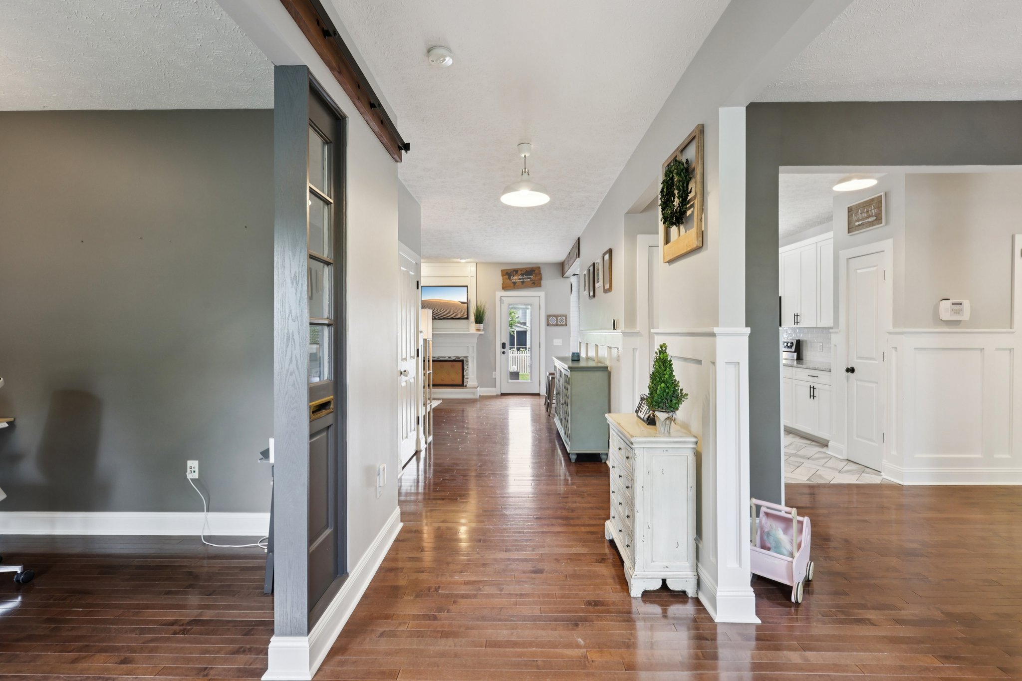 Smithfield Dr-S0907-005.jpg