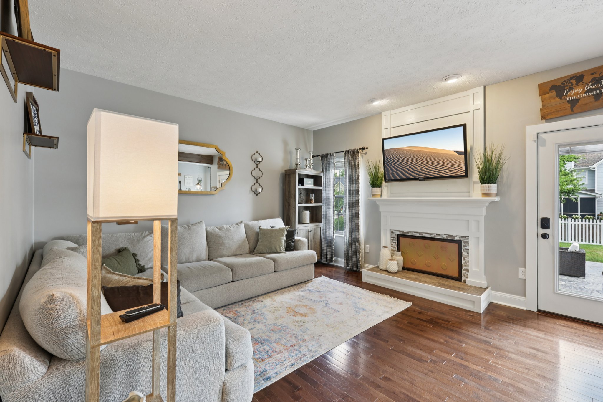 Smithfield Dr-S0907-007.jpg