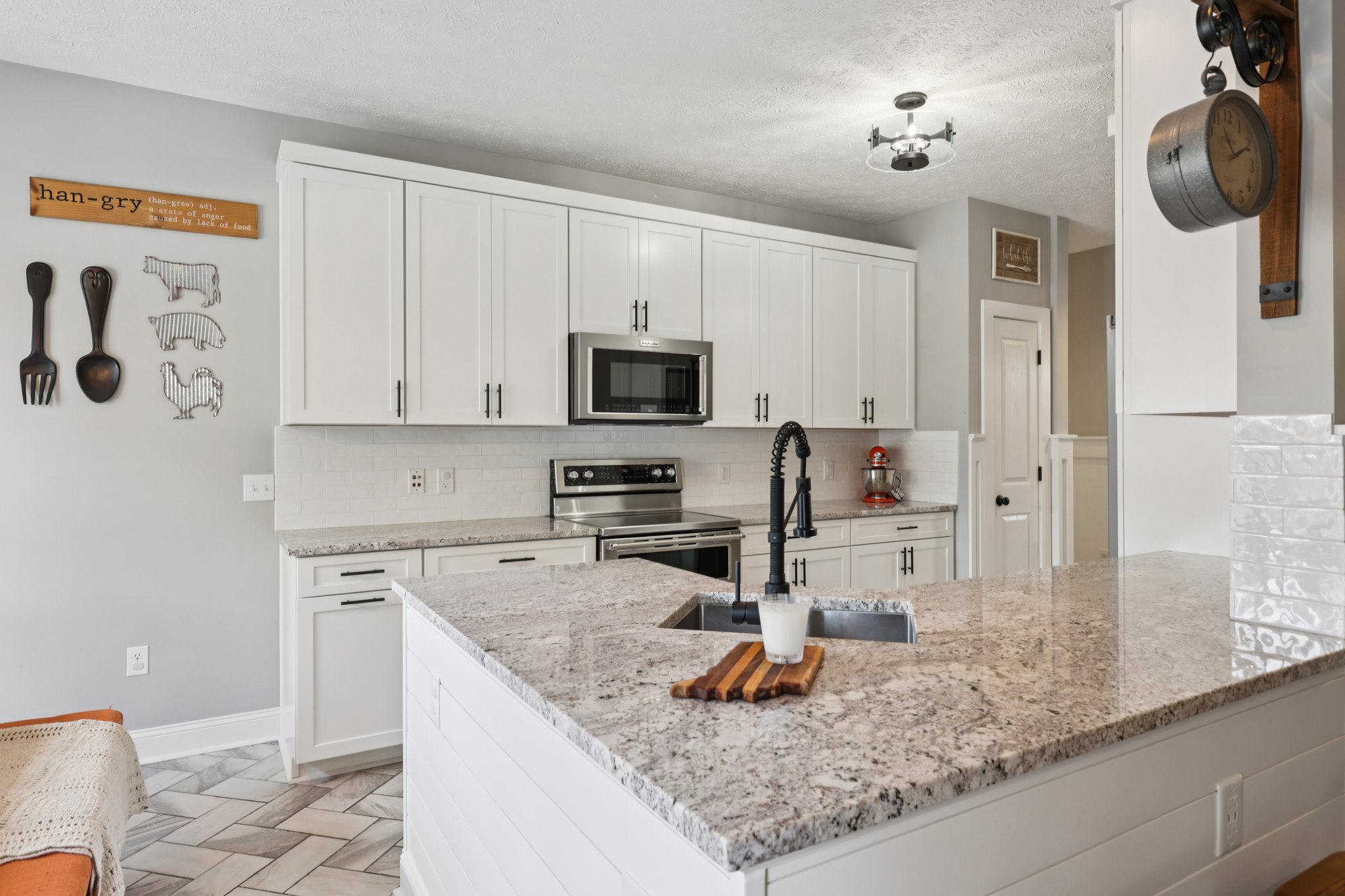Smithfield Dr-S0907-012.jpg
