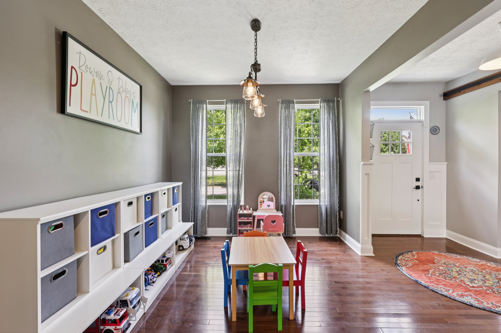 Smithfield Dr-S0907-048.jpg