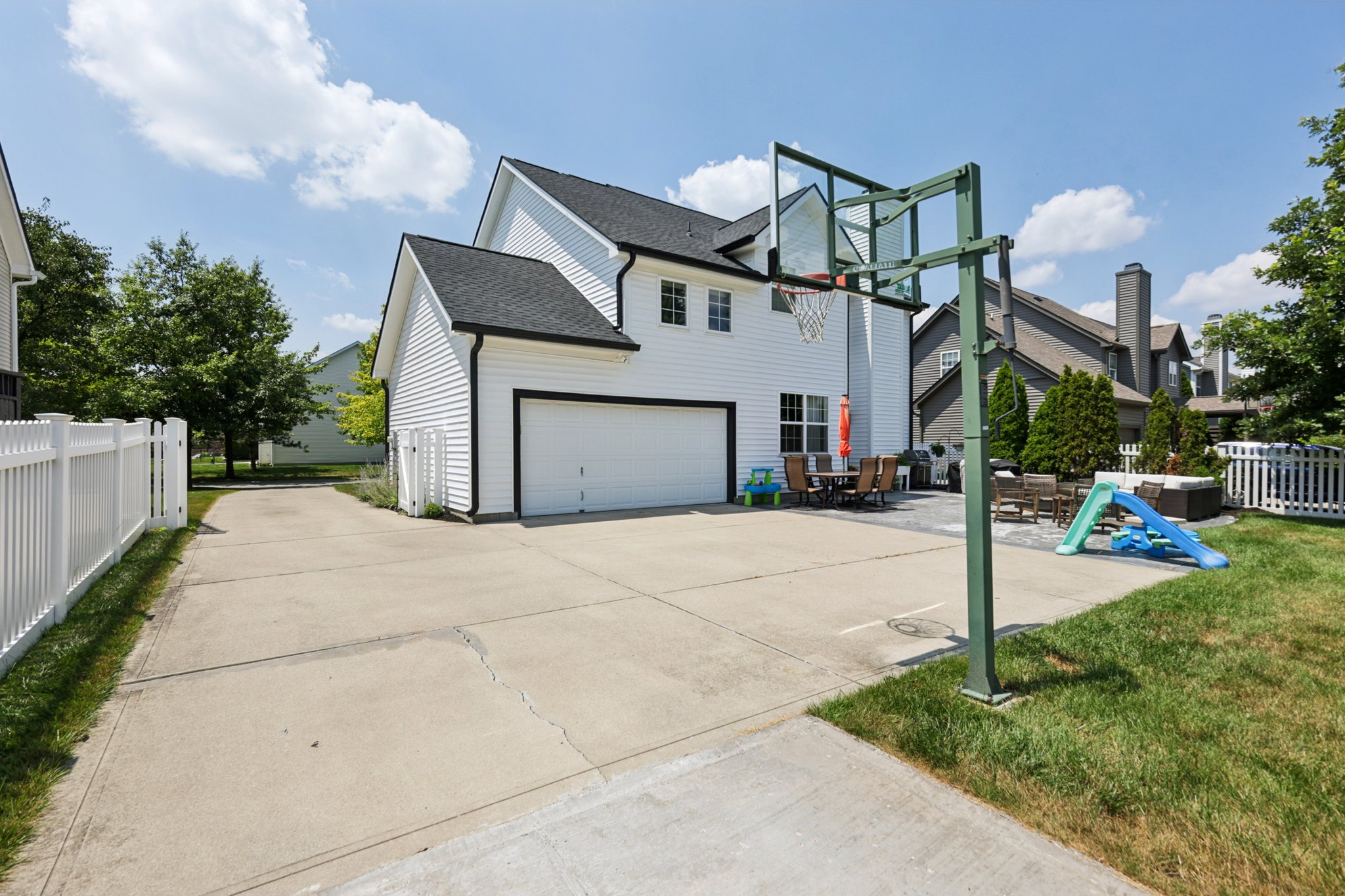Smithfield Dr-S0907-051.jpg