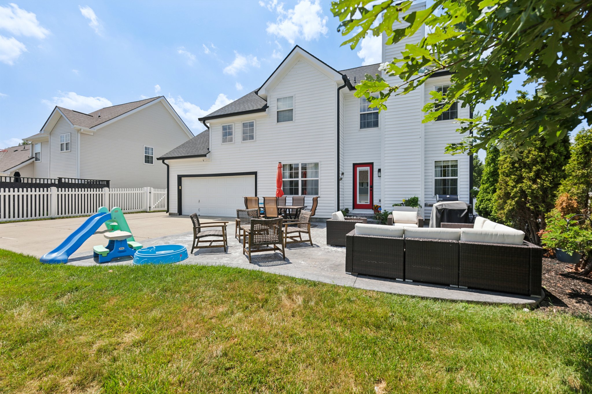 Smithfield Dr-S0907-052.jpg