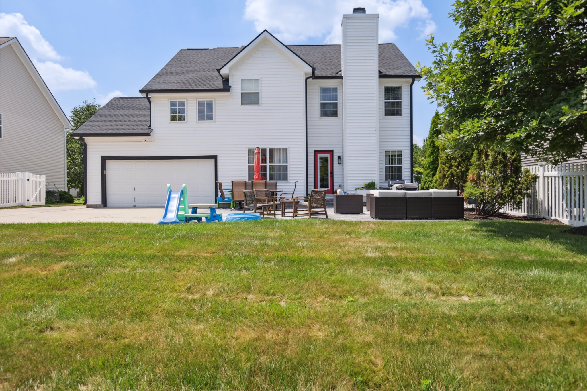 Smithfield Dr-S0907-053.jpg