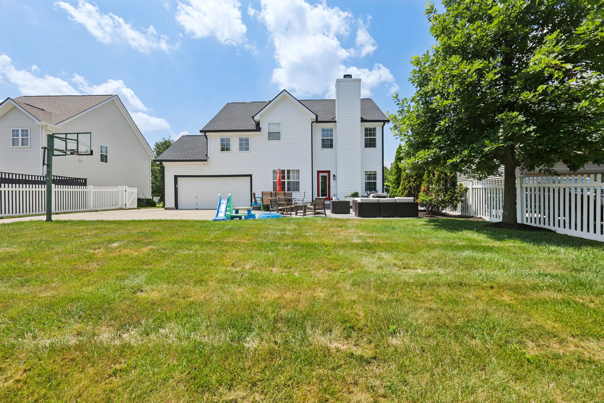Smithfield Dr-S0907-054.jpg