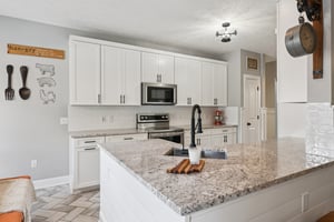 Smithfield Dr-S0907-012.jpg