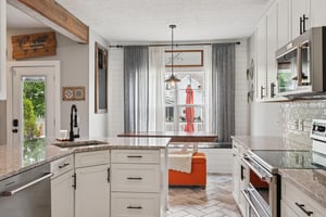 Smithfield Dr-S0907-017.jpg