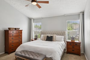 Smithfield Dr-S0907-022.jpg