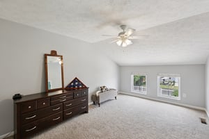 Smithfield Dr-S0907-023.jpg