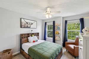 Smithfield Dr-S0907-026.jpg