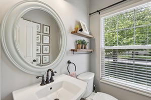 Smithfield Dr-S0907-040.jpg