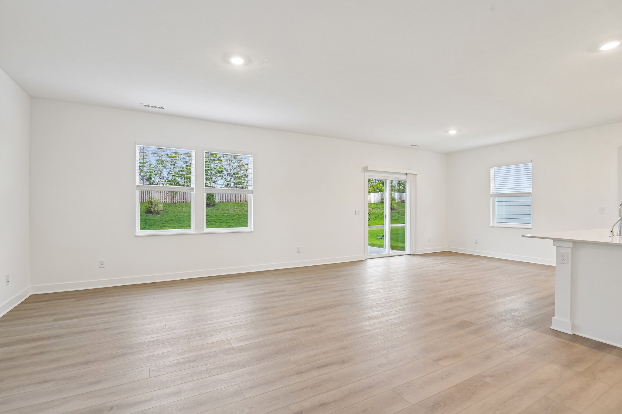 Farrington Rd-S0605-006.jpg