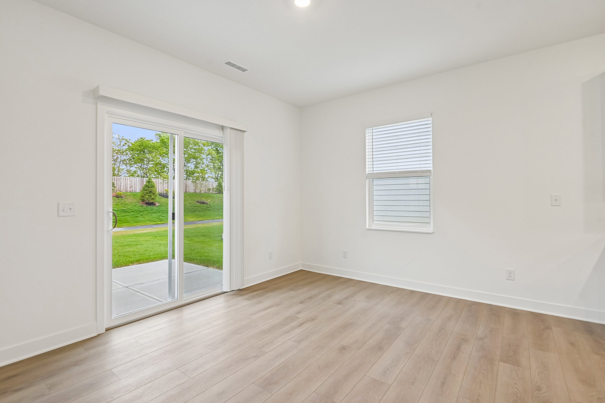 Farrington Rd-S0605-012.jpg