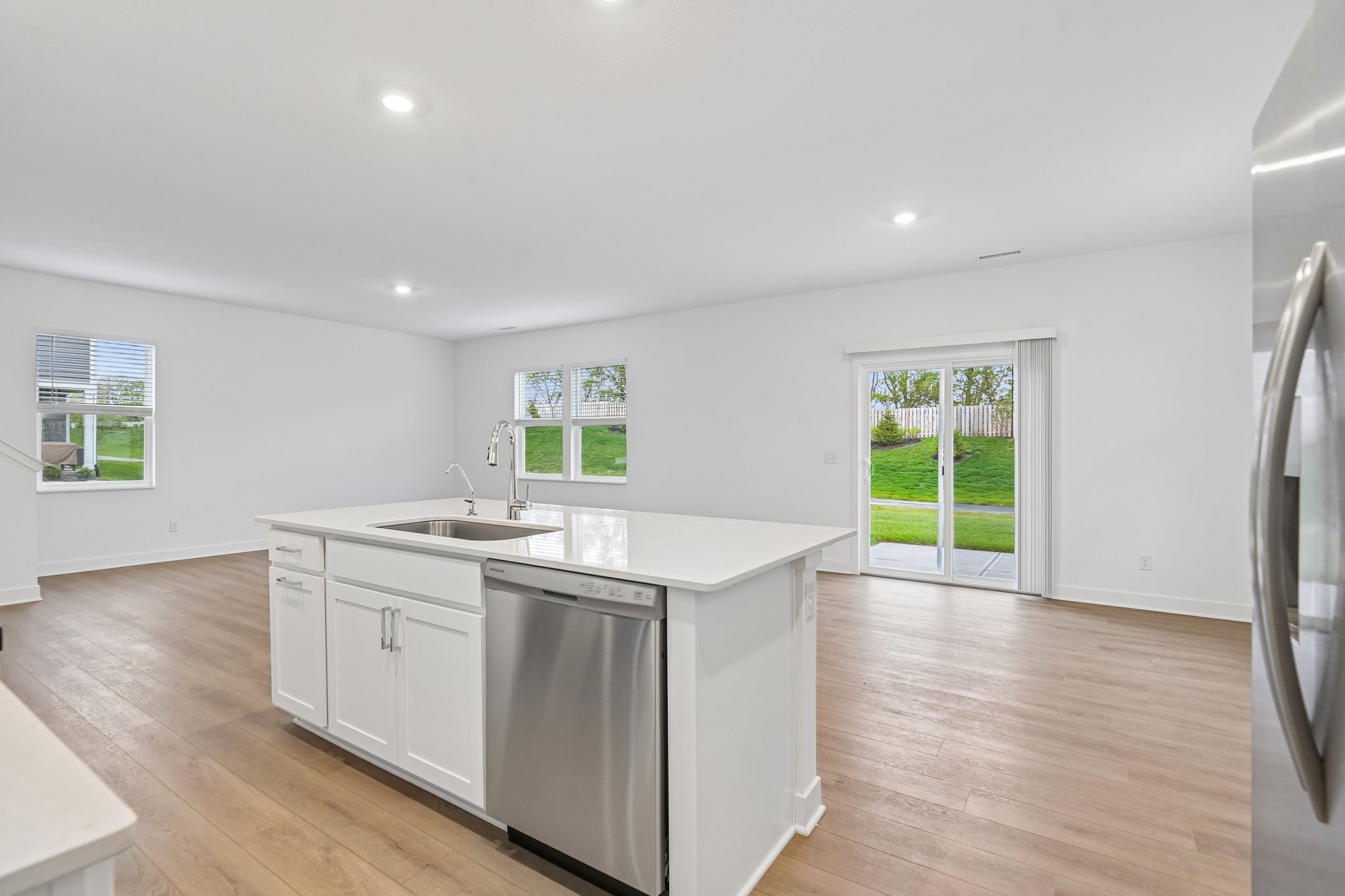 Farrington Rd-S0605-018.jpg