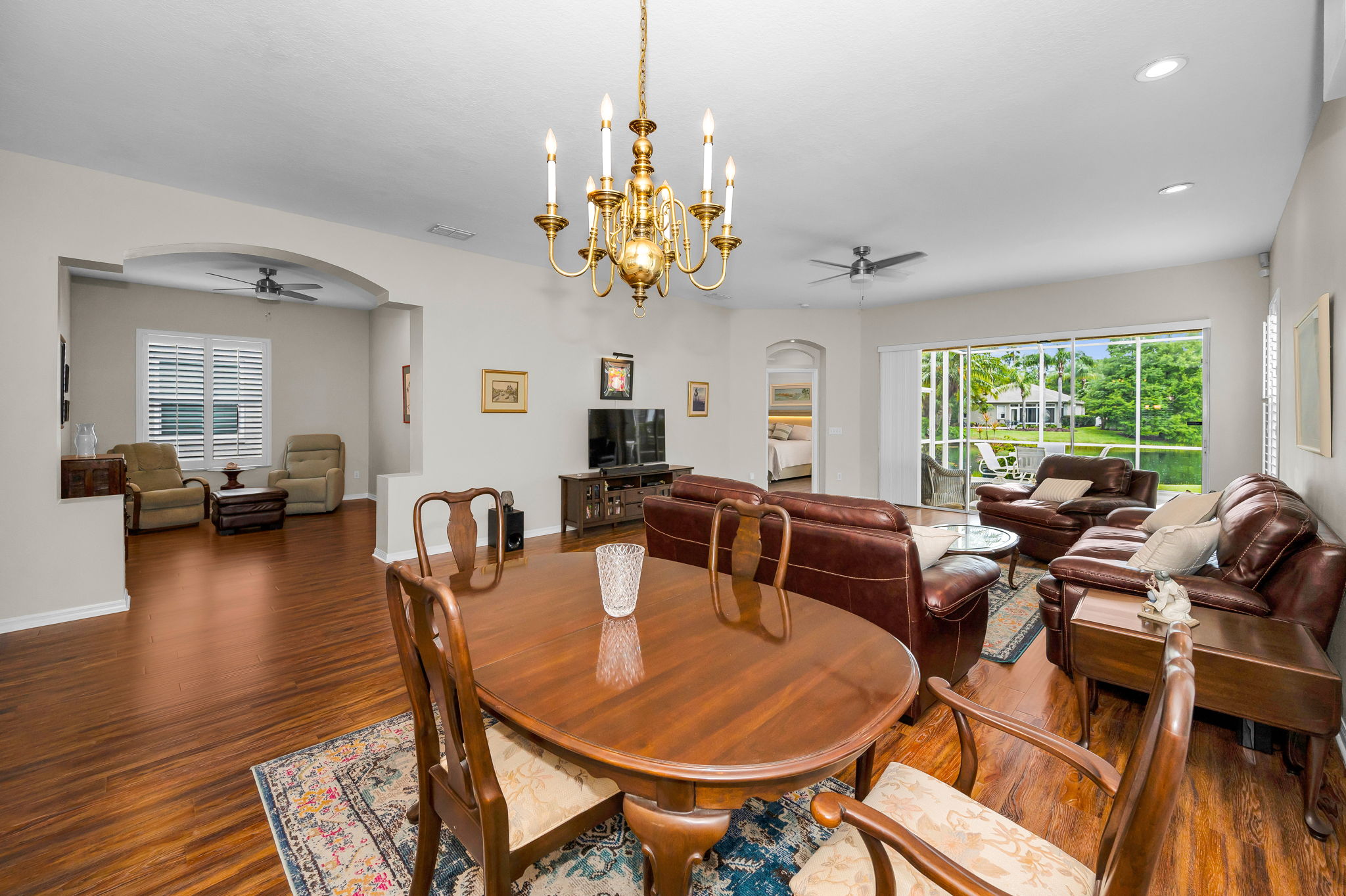 Dining Room3