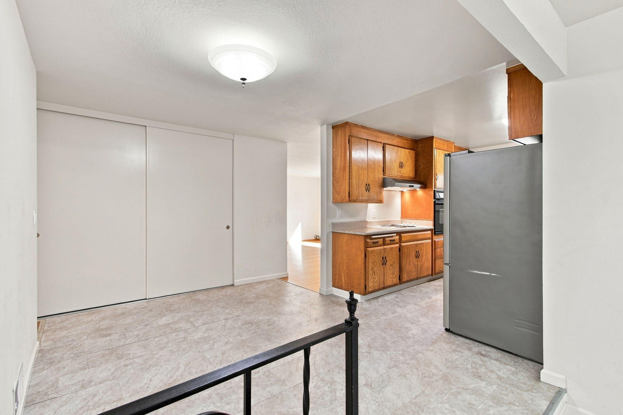 013_F8_1529 Flamingo Way