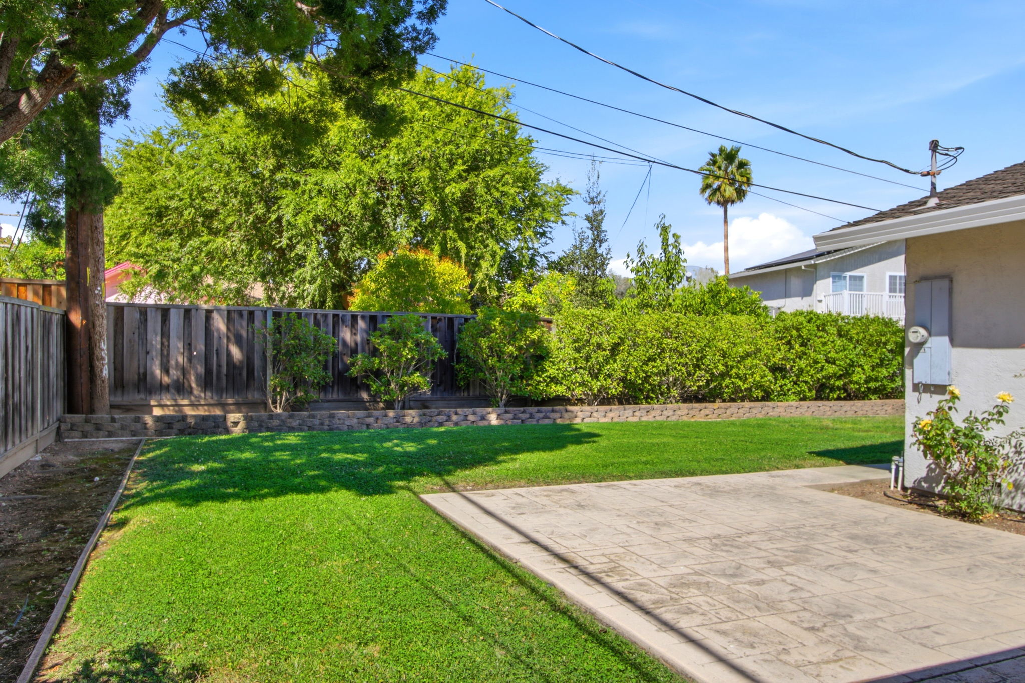 032_F8_1529 Flamingo Way