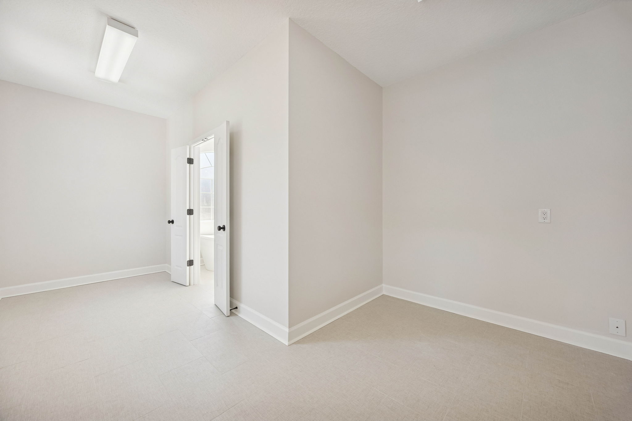 Primary Bedroom Closet