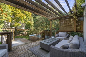 153 Ledbury St, Toronto ON
