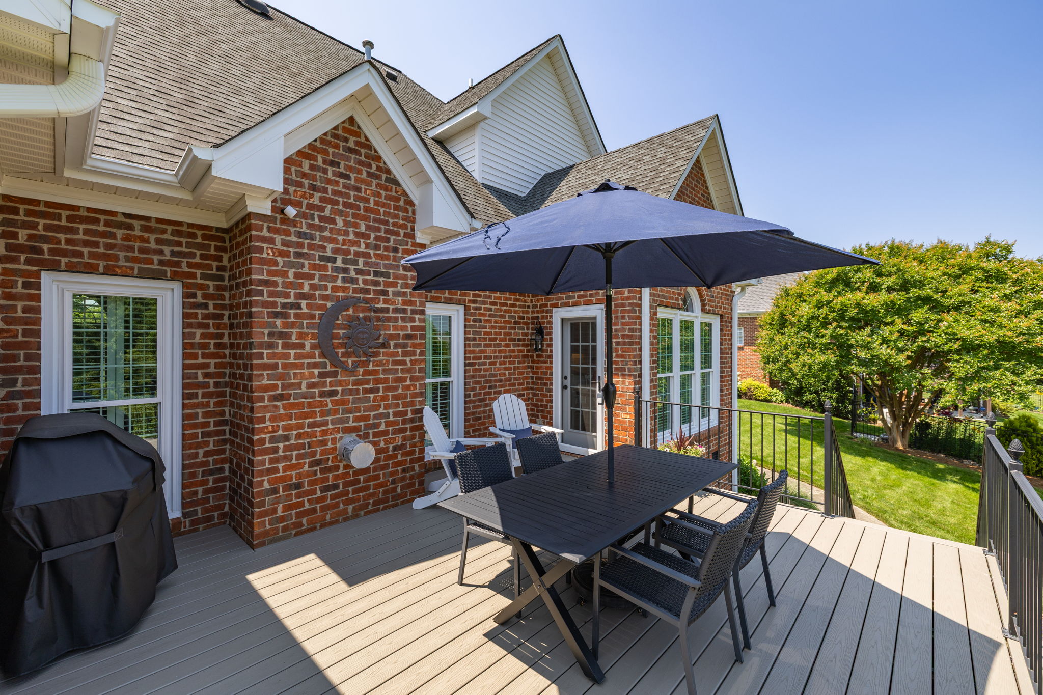 153 Montauk Ct-21