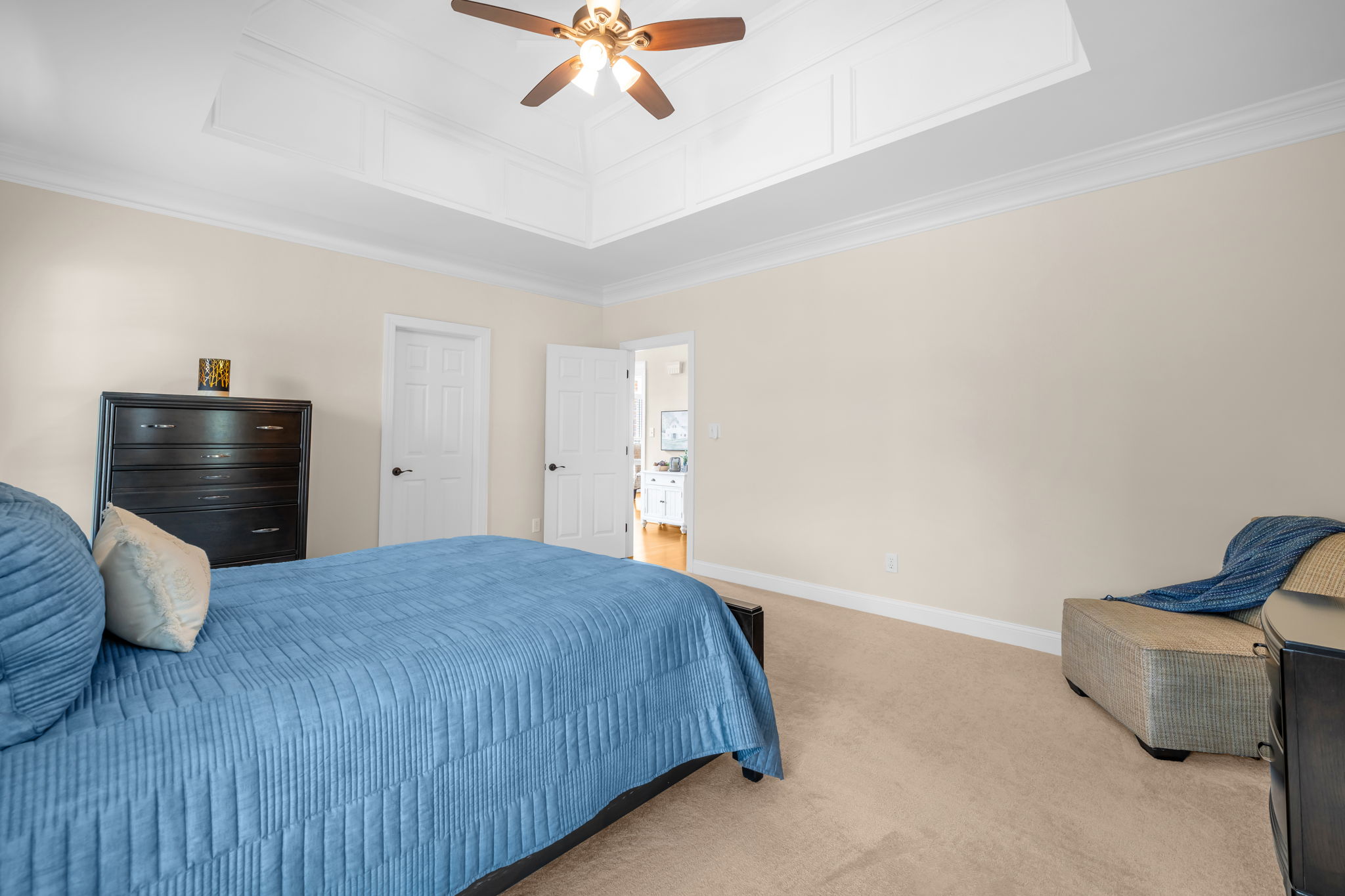 153 Montauk Ct-24