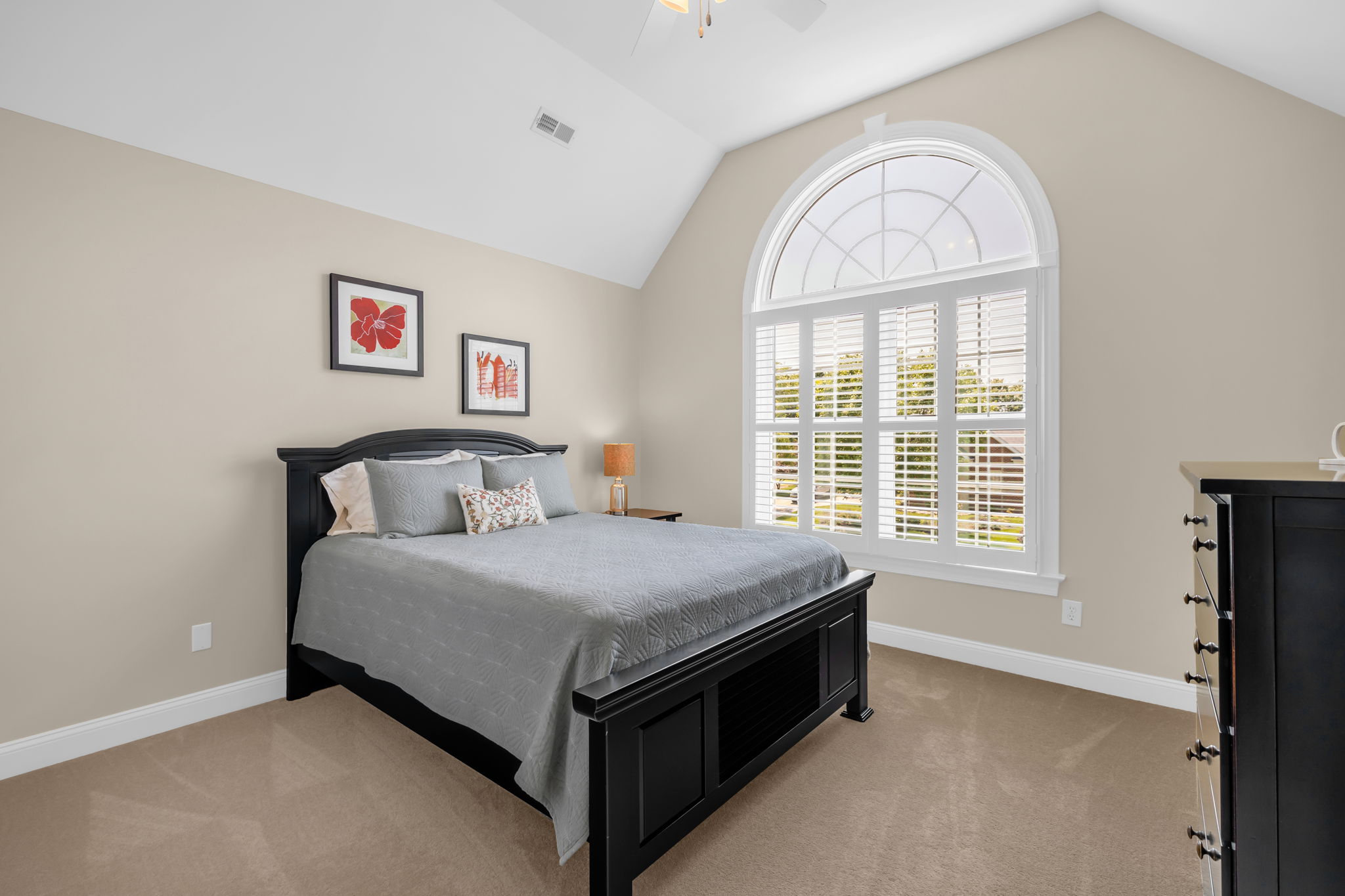 153 Montauk Ct-31