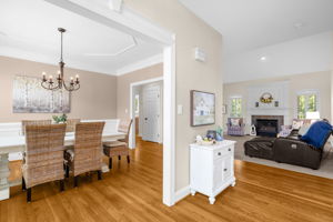 153 Montauk Ct-5