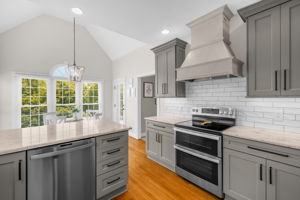 153 Montauk Ct-17