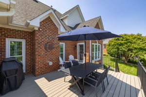 153 Montauk Ct-21