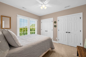 153 Montauk Ct-30