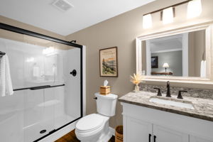 153 Montauk Ct-37