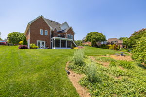 153 Montauk Ct-42