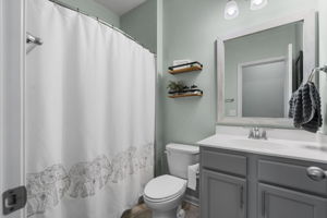  Photo 28