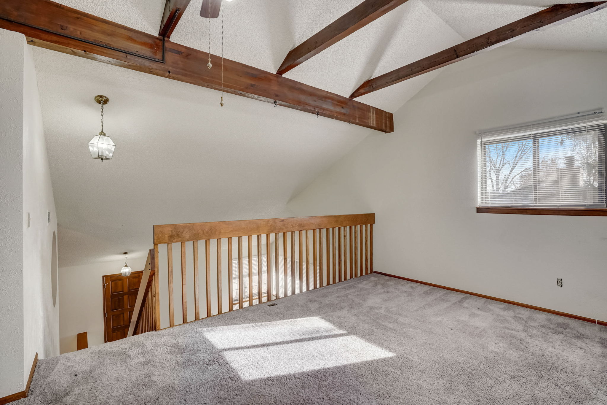 S Dearborn Cir-048