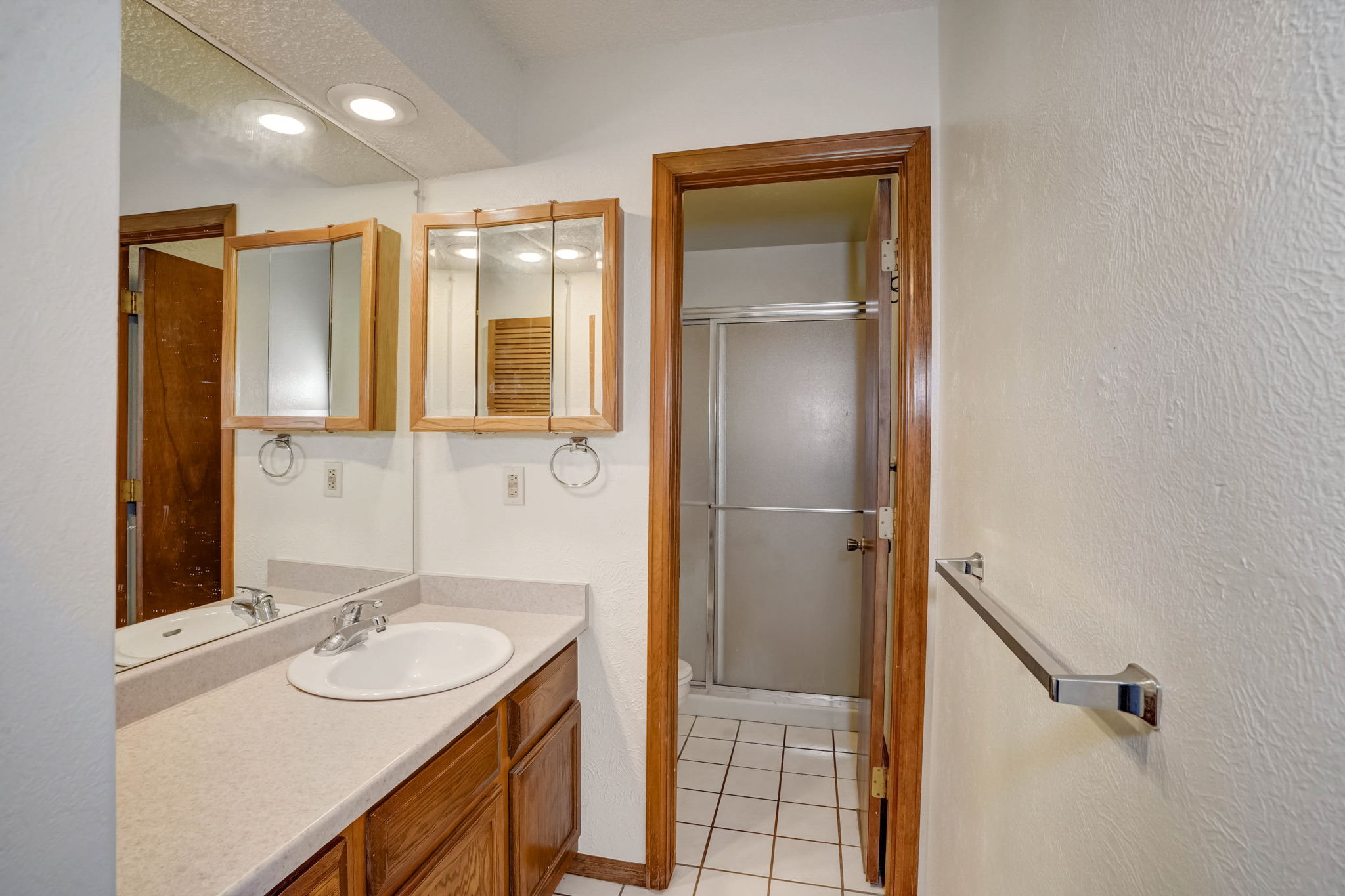 S Dearborn Cir-033