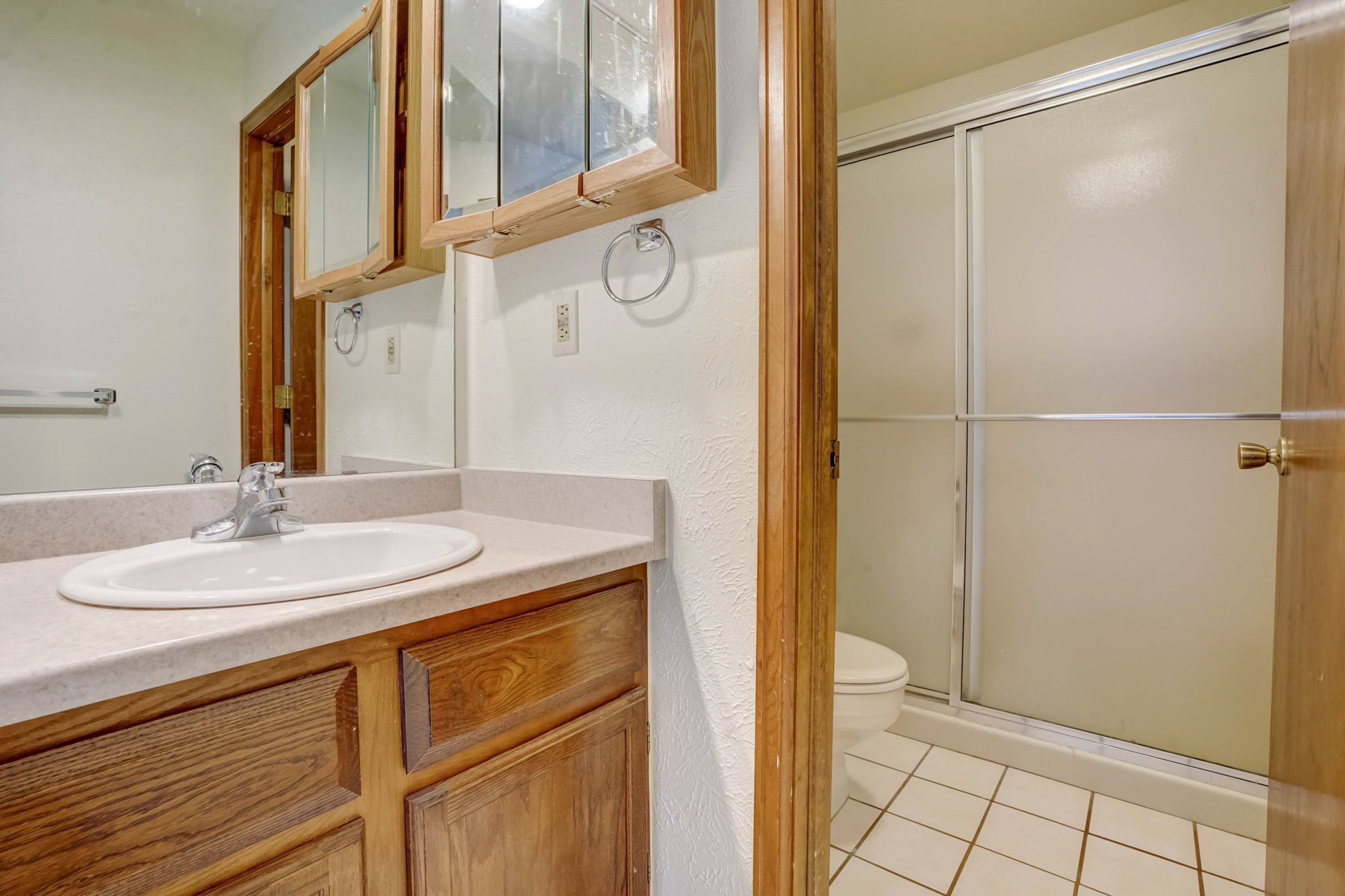 S Dearborn Cir-034