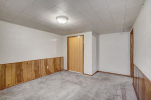 S Dearborn Cir-041
