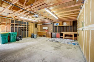 S Dearborn Cir-055