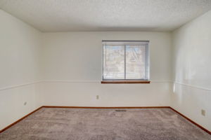 S Dearborn Cir-024