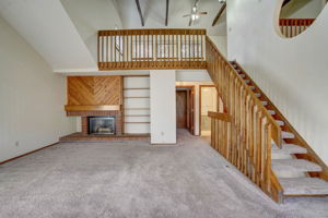 S Dearborn Cir-006