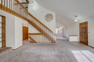S Dearborn Cir-008