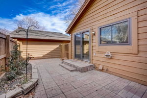 S Dearborn Cir-057