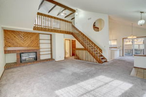 S Dearborn Cir-007