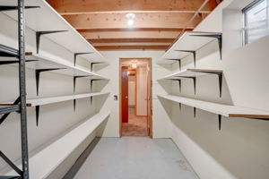 S Dearborn Cir-036
