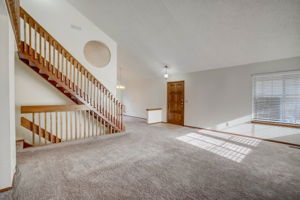 S Dearborn Cir-009